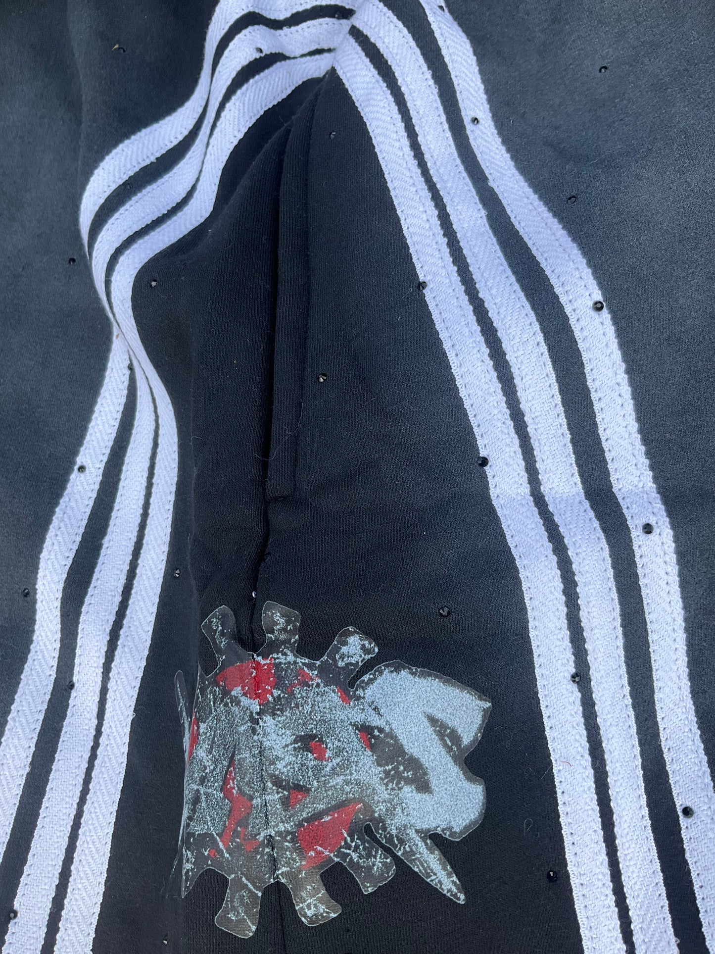 2raw find your version of the world stripes short black